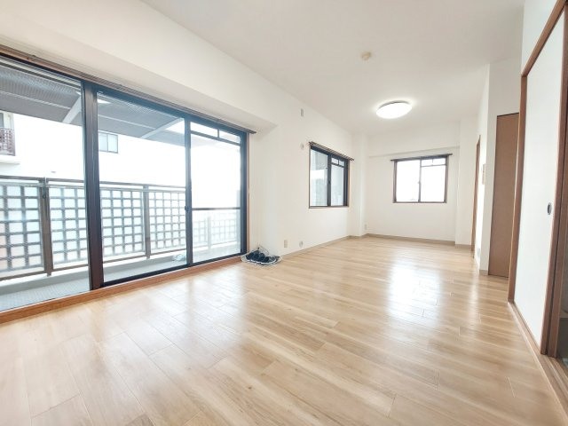 セントポリア金剛東の居間・リビング