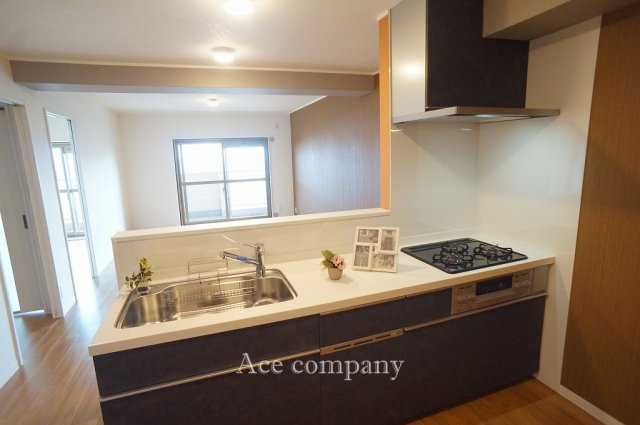 【キッチン】 | シャトー第2八戸ノ里 | 食洗機付きのシステムキッチン新調です☆3口ガスコンロ☆