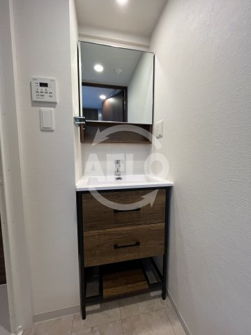 DOUBLE　NINE　RESIDENCE　TENNOJIMINAMIの独立洗面台|DOUBLE　NINE　RESIDENCE　TENNOUJIMINAMI　独立洗面台