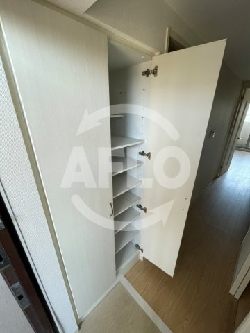 クローバー・グランデ長居公園の収納|クローバー・グランデ長居公園　シューズボックス