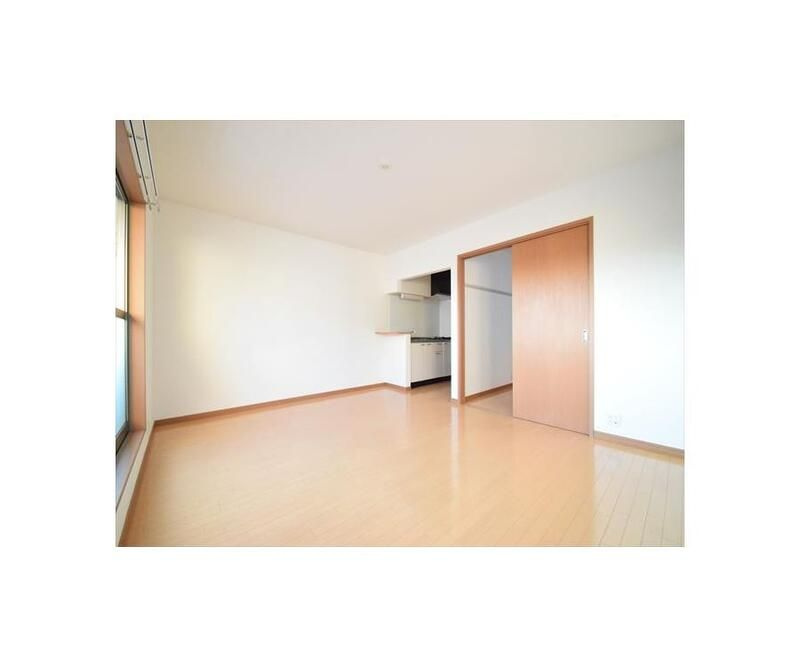 グレースコートの居間・リビング|こちらの居間で趣味の時間をお楽しみください