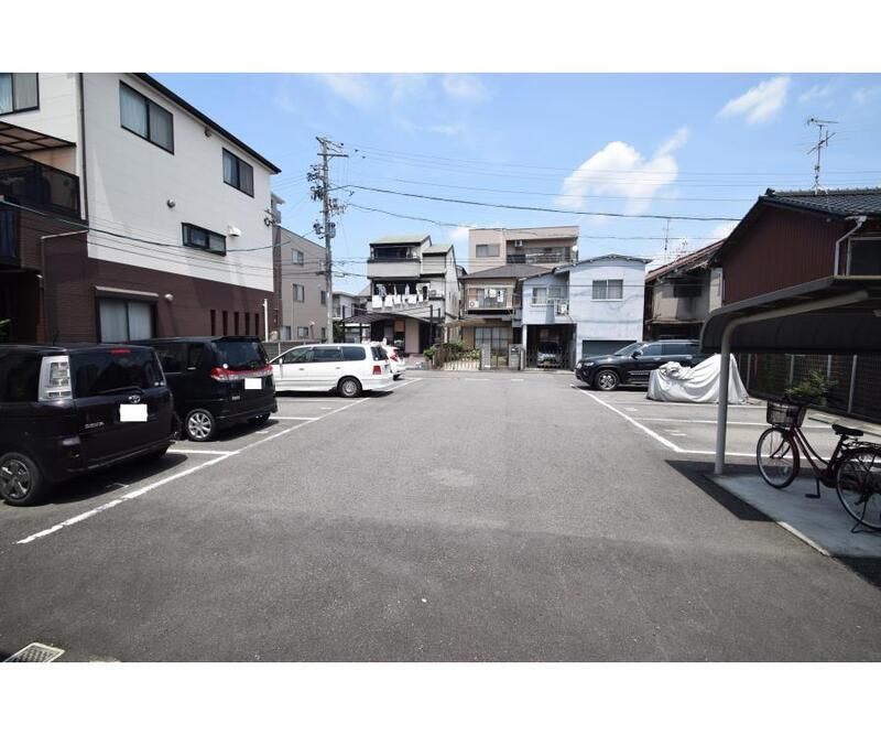 グレースコートの駐車場|駐車場完備です