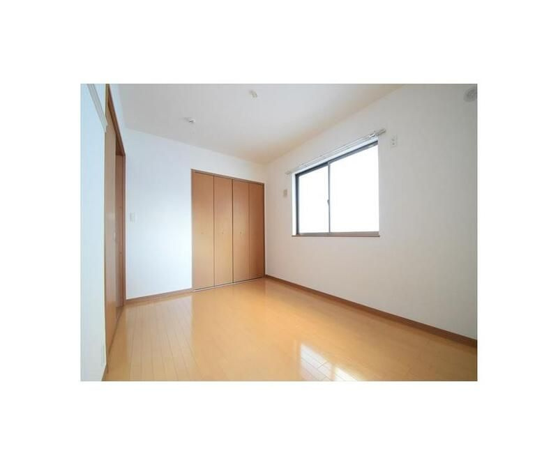 グレースコートの寝室|広くて明るい寝室