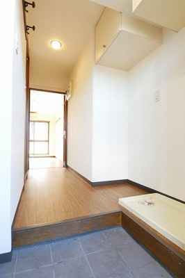 【玄関】 | セントラルヒルズ井土ヶ谷