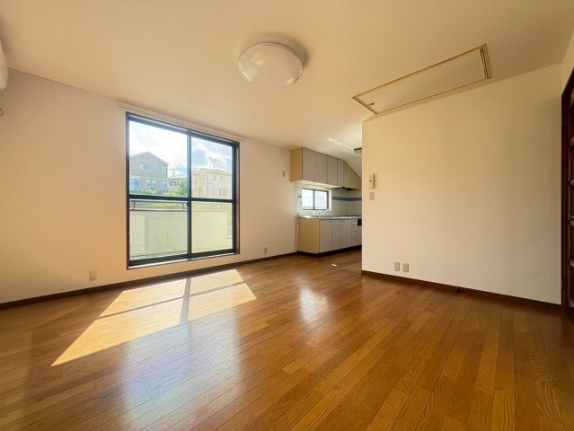 【居間・リビング】