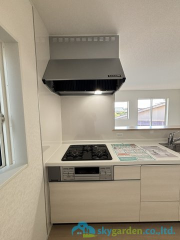 伊勢原市沼目第26　新築戸建　全2棟2号棟のキッチン