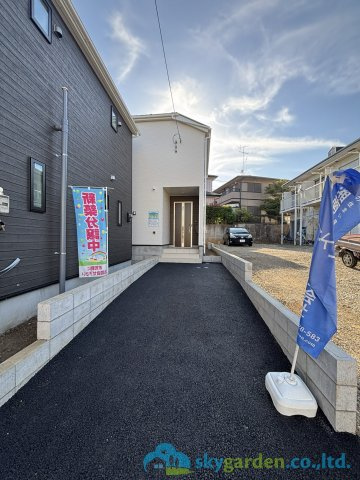 伊勢原市沼目第26　新築戸建　全2棟2号棟の駐車場