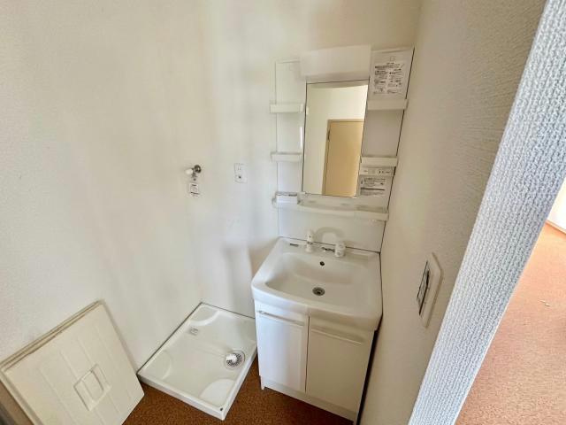 東延末ハイツの洗面所