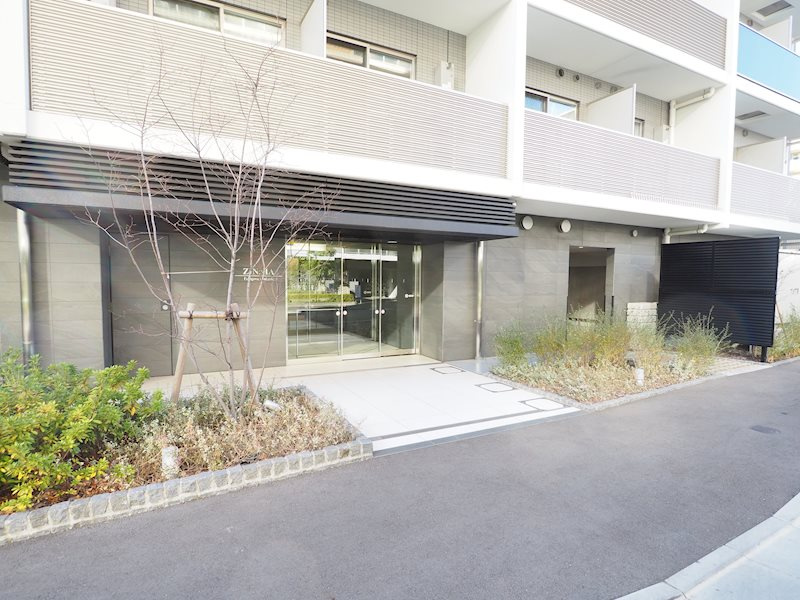 ジニア深川住吉のエントランス