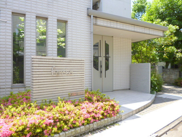 フェリエのエントランス|★エントランス★