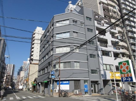 生駒ビルの外観