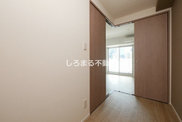 アヴェニール中崎の洋室