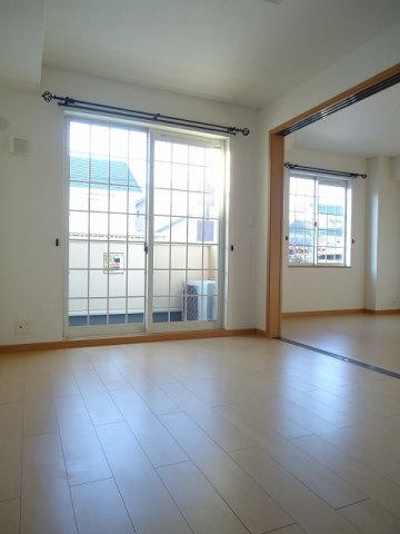 サンリット　タウンＡ　　刈谷市近郊の賃貸はクラスホーム刈谷店の居間・リビング|内装です