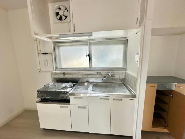 竹内マンション西棟のキッチン