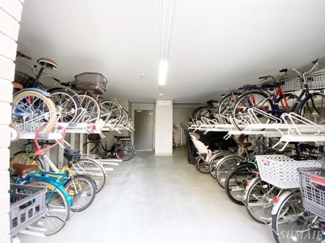 プリムヴェール西尾久のその他共用部分|駐輪場です☆