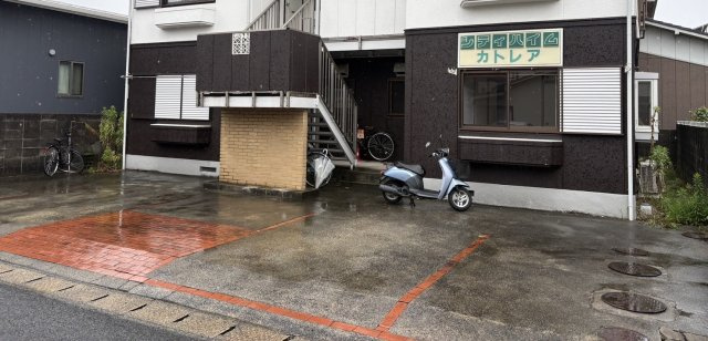 シティハイムカトレアの駐車場