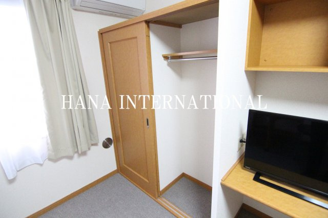 レオパレスフローラ東葛西の収納