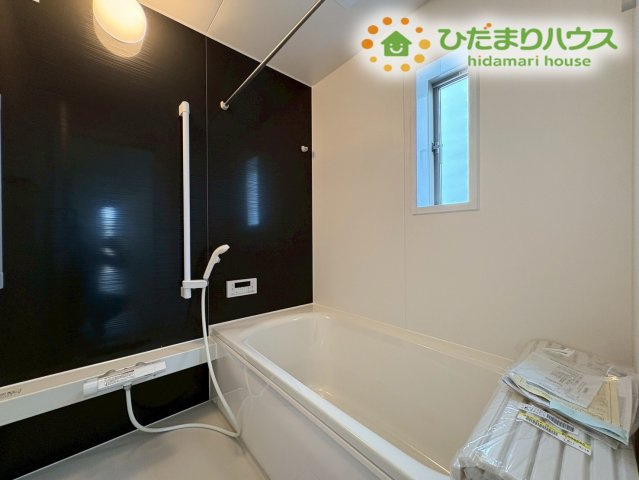本庄市児玉町金屋　第7　新築一戸建て　クレイドルガーデン　02の浴室