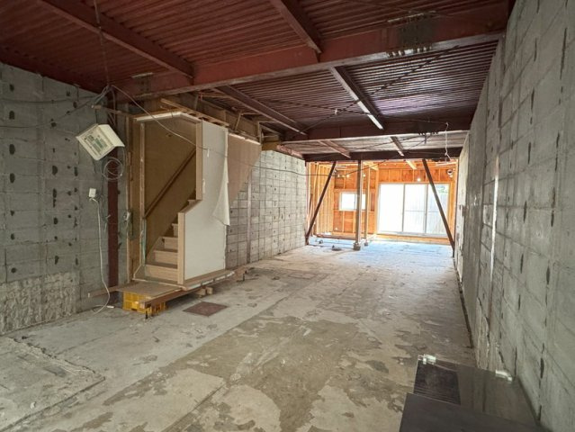 三条会商店街店舗のエントランス