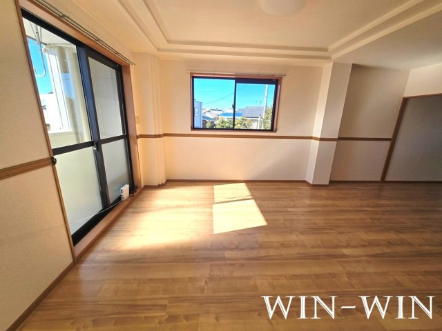 ホワイトハウス草間の居間・リビング