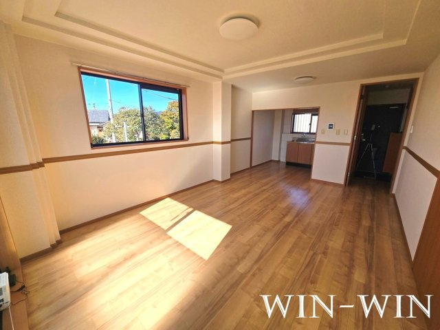 ホワイトハウス草間の居間・リビング