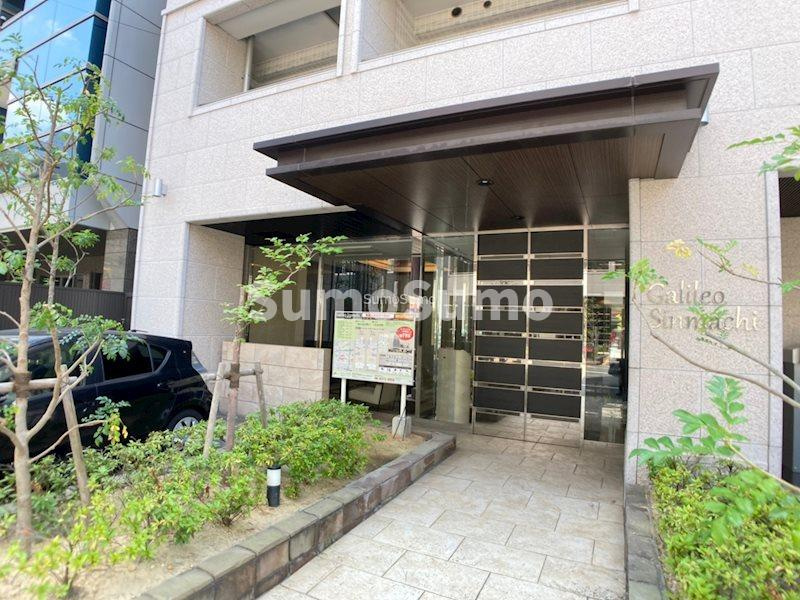 ガリレオ新町のエントランス