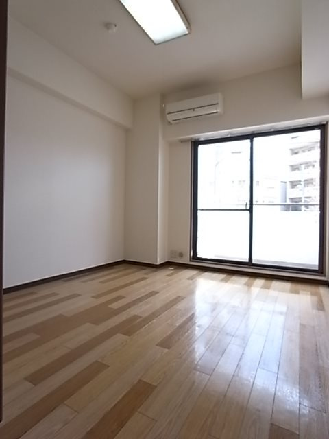 ぺイサージュサンコーの居間・リビング