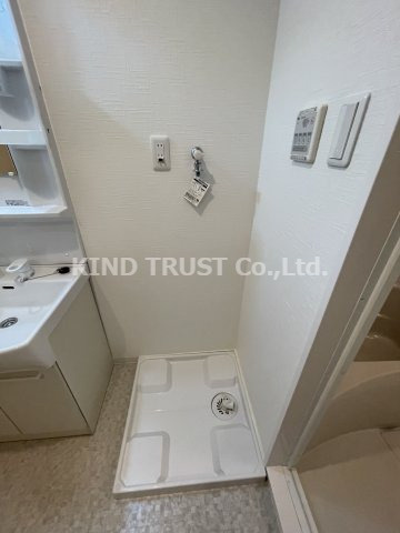 ラ・フォルム与力レジデンスの洗面所|室内洗濯機置き場です