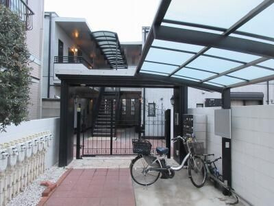 【エントランス】 | オリーブヒルズ