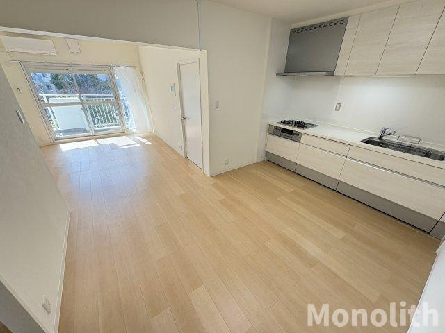 泉北城山台２丁1号棟の内装