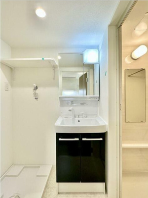 【設備】 | ネオアーバンレジデンス方南町 | 室内洗濯機置き場。