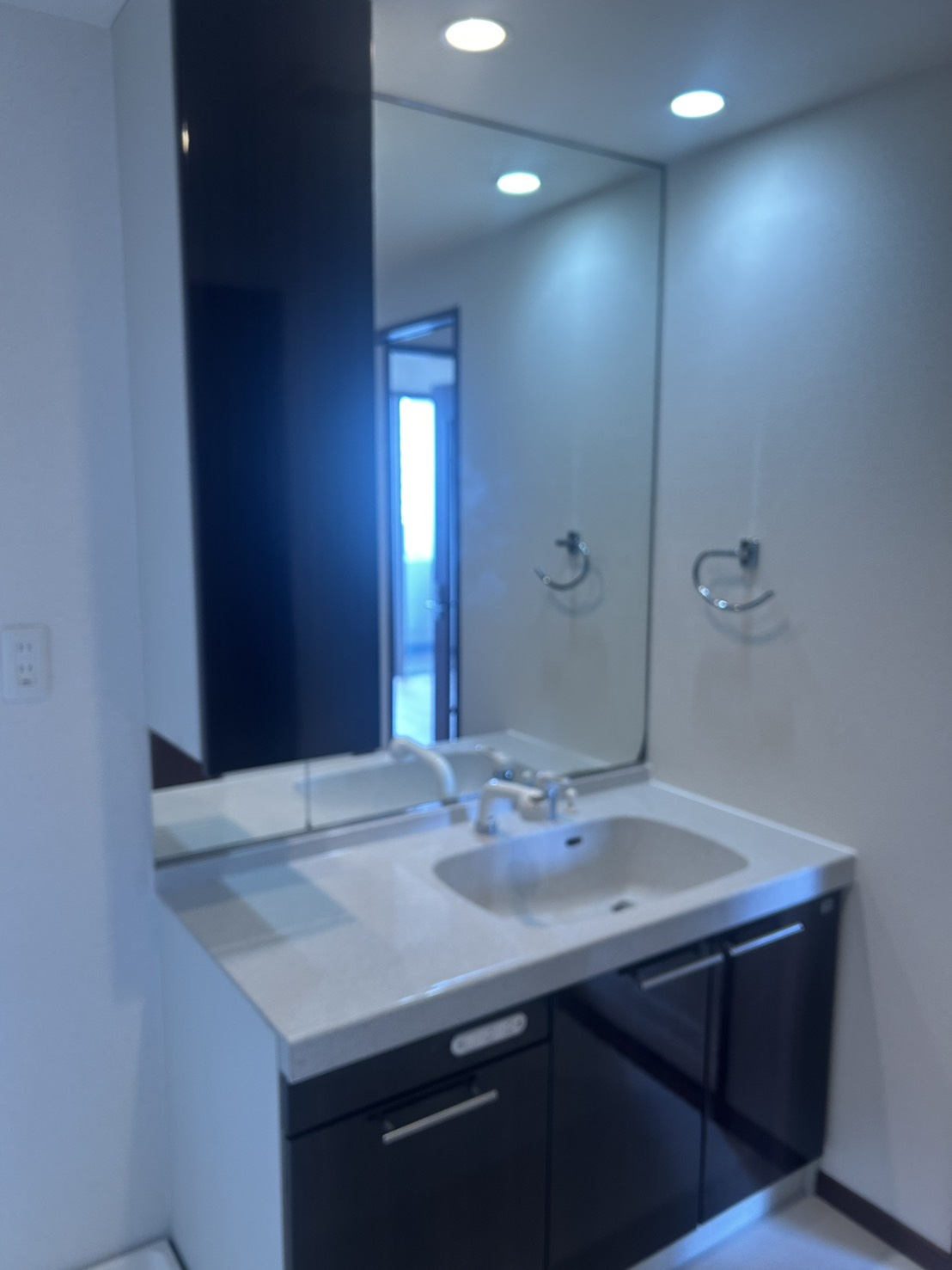 エイルマンション唐津駅前の独立洗面台