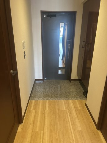 エイルマンション唐津駅前の玄関