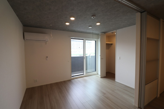 【洋室】 | ムーンダスト美園 | 落ち着いた色調の洋室です