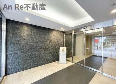 川口市坂下町３丁目の賃貸マンションのロビー