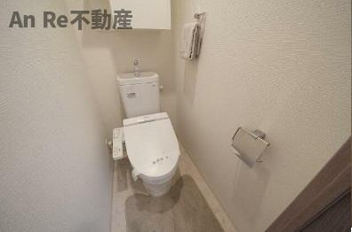 川口市坂下町３丁目の賃貸マンションのトイレ