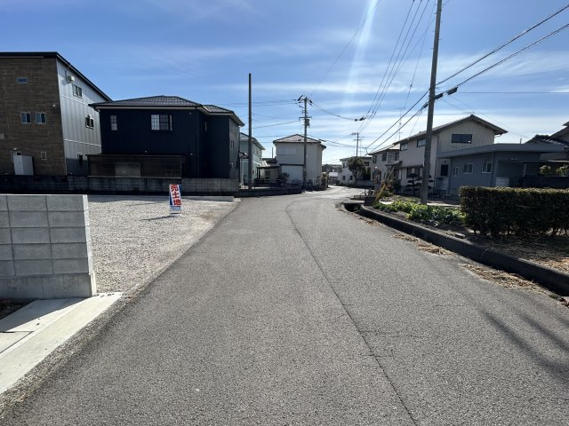 那賀川町上福井高福井53-7土地の前面道路含む現地写真