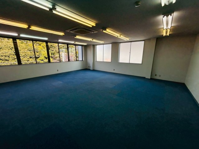 ダイトウビルの内装