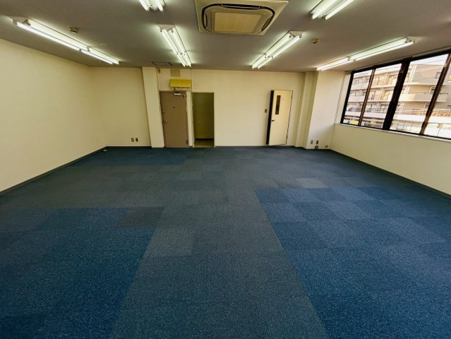 ダイトウビルの内装