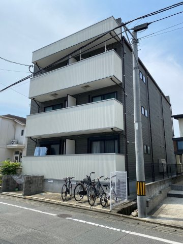 久留米市西町のアパートの外観