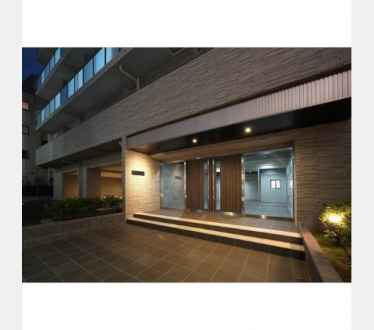 コンフォリア西尾久のエントランス