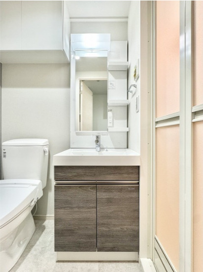 コンフォリア西尾久の洗面所