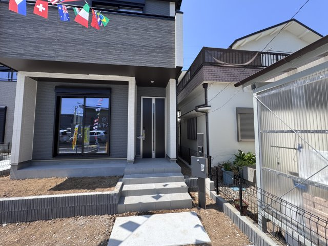 松戸市三矢小台３丁目新築戸建【矢切小学校：7分】のエントランス|エントランス・玄関ポーチ
