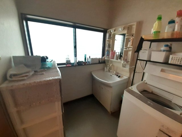 宇土市走潟町の中古一戸建の洗面所