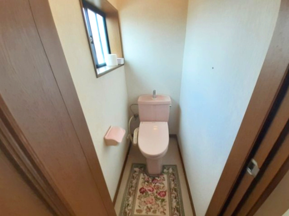 宇土市走潟町の中古一戸建のトイレ|2F