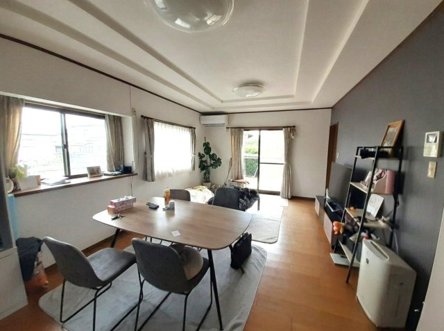 宇土市走潟町の中古一戸建の居間・リビング