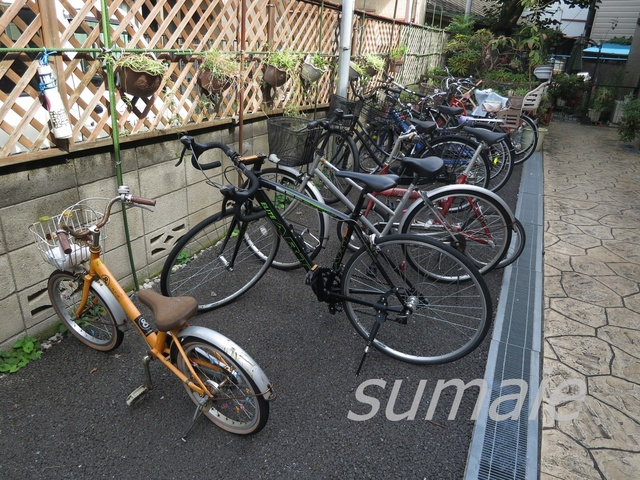 アレス　グリュックのその他共用部分|敷地内駐輪場あります☆