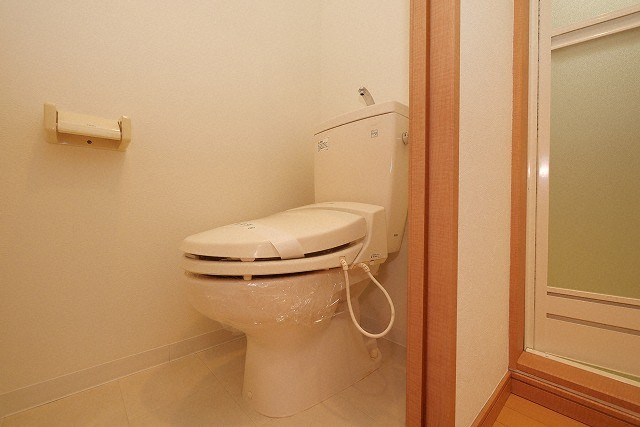 大阪市東住吉区桑津１丁目の賃貸マンションのトイレ