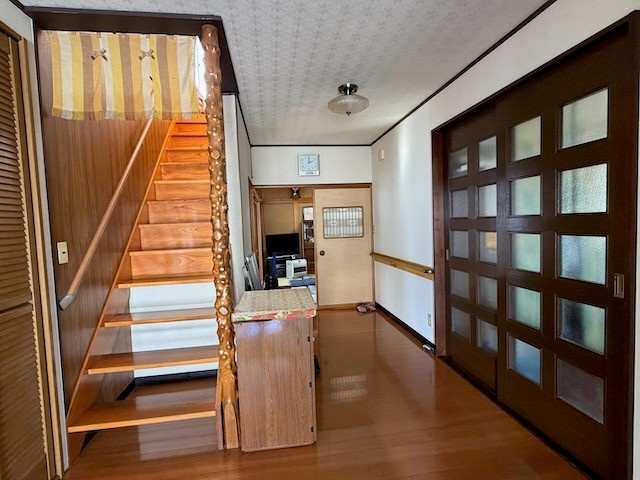 米沢市城西２丁目　二階建て中古住宅のその他|階段