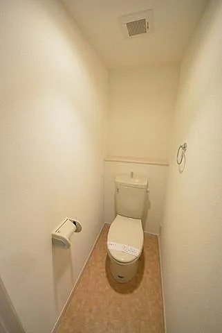 三鷹市上連雀４丁目のアパートのトイレ